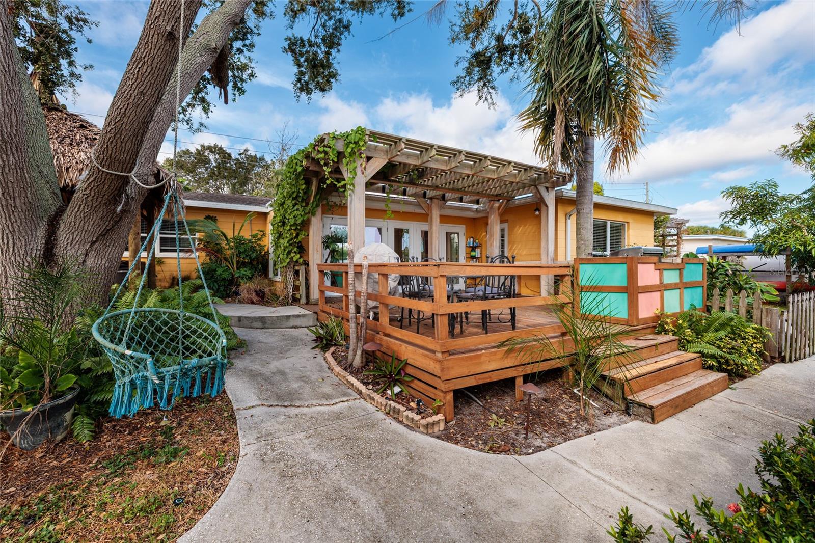 Image 23 of 37 For 9665 2nd Street N