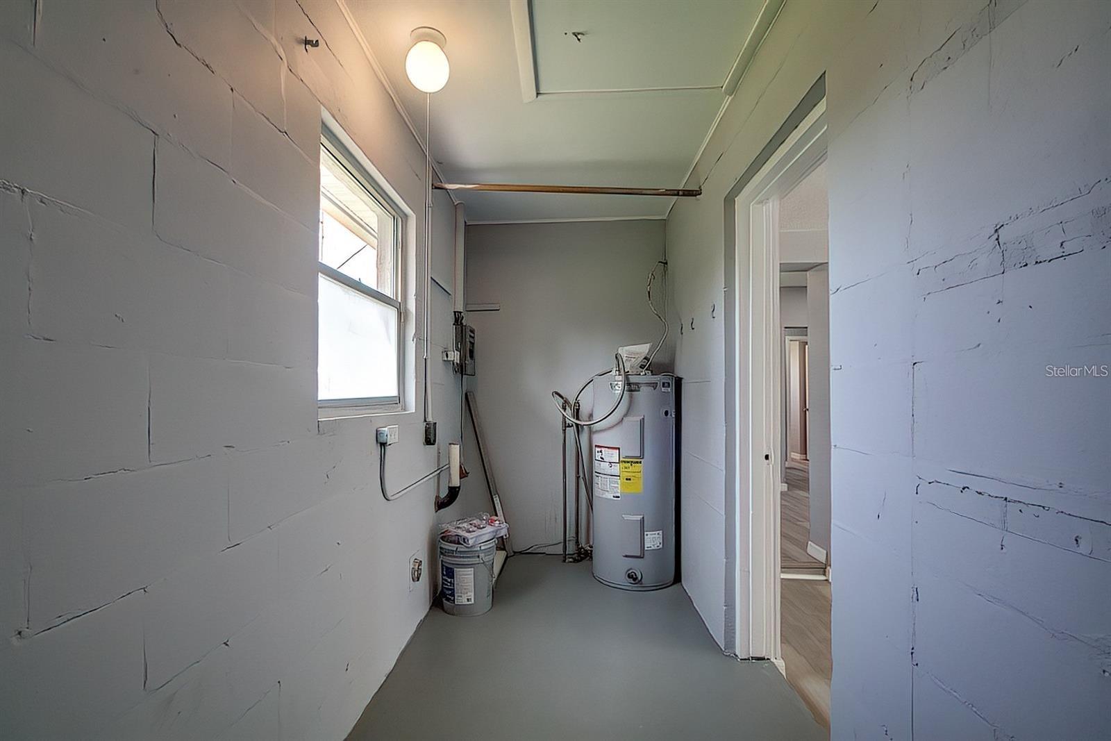 Image 20 of 27 For 2107 Monticello Avenue