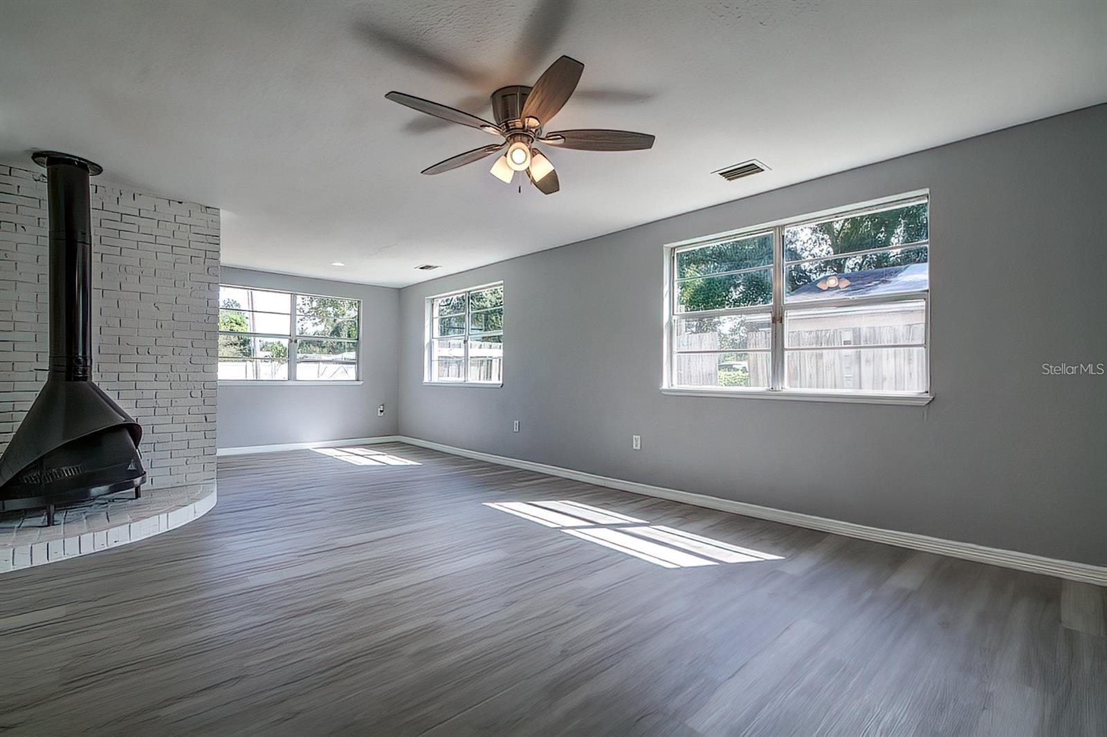 Image 4 of 27 For 2107 Monticello Avenue