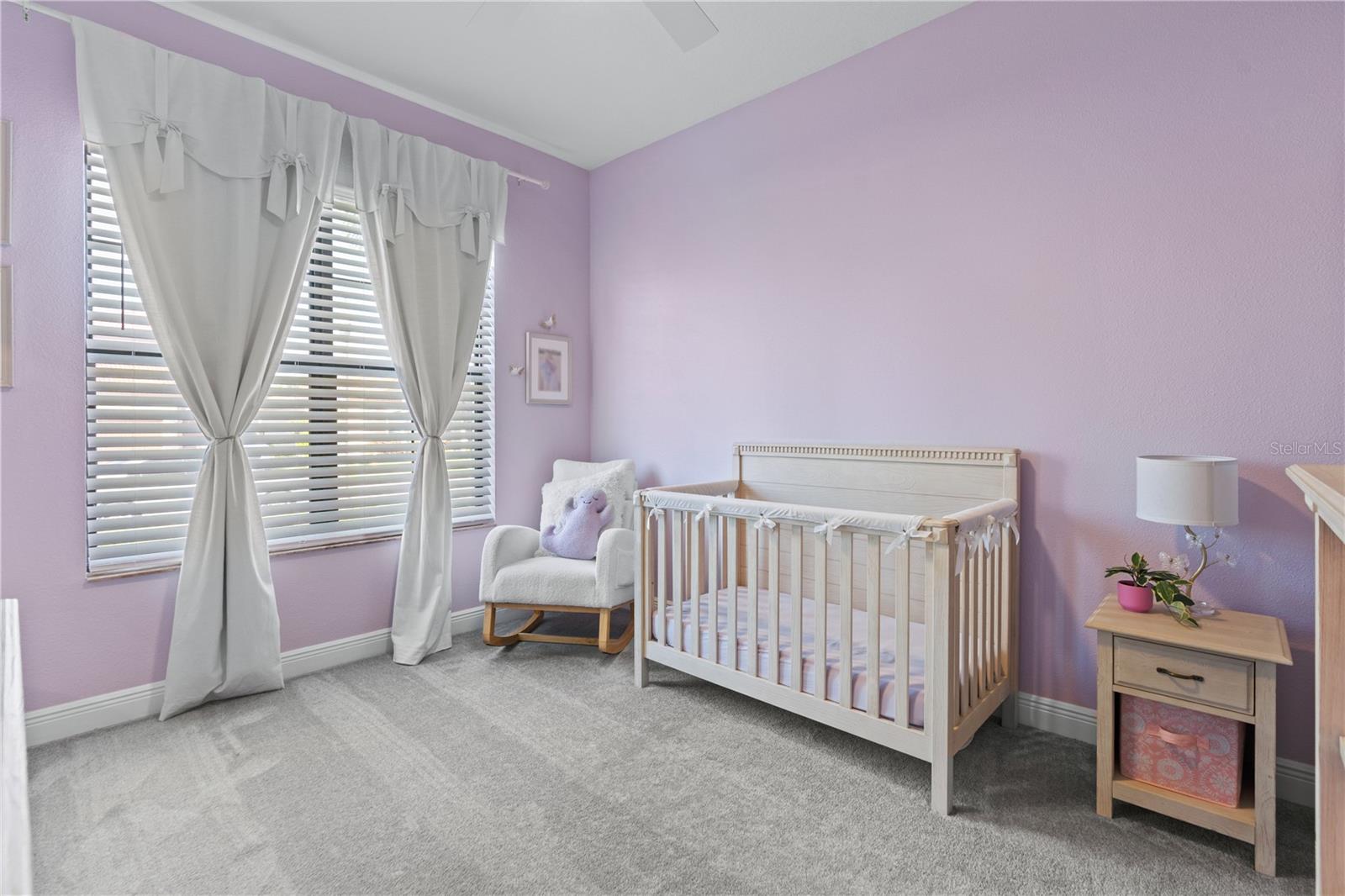 Listing photo id 17 for 2550 Grand Lakeside Drive