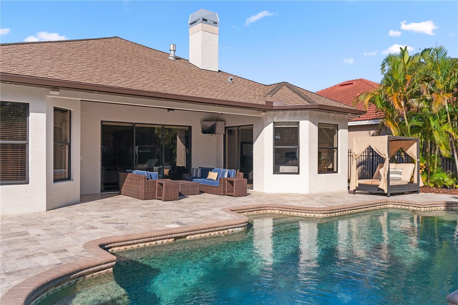 Listing photo id 43 for 2550 Grand Lakeside Drive