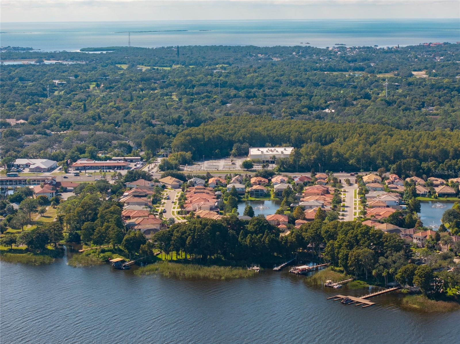 Listing photo id 55 for 2550 Grand Lakeside Drive