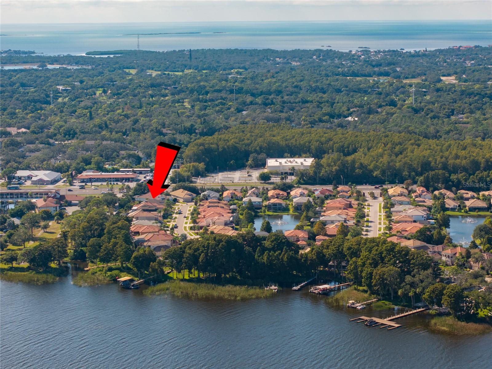 Listing photo id 59 for 2550 Grand Lakeside Drive