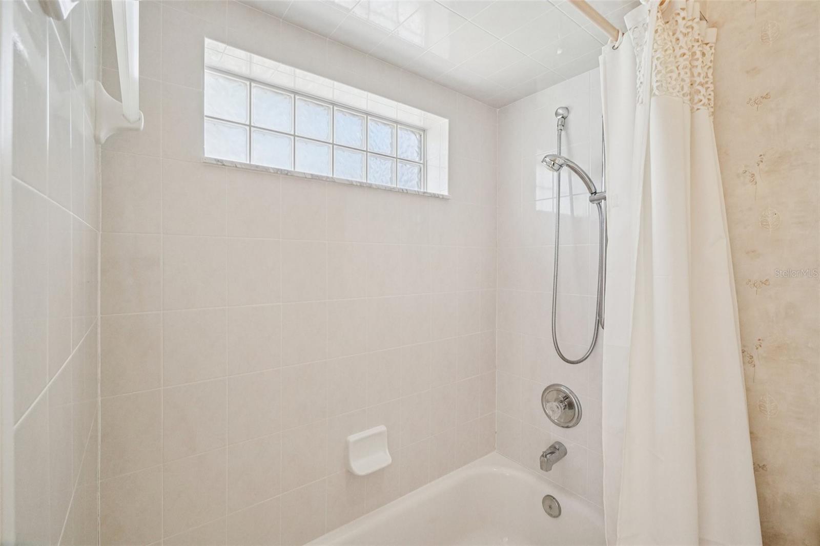 Image 14 of 20 For 13750 Dowling Lane