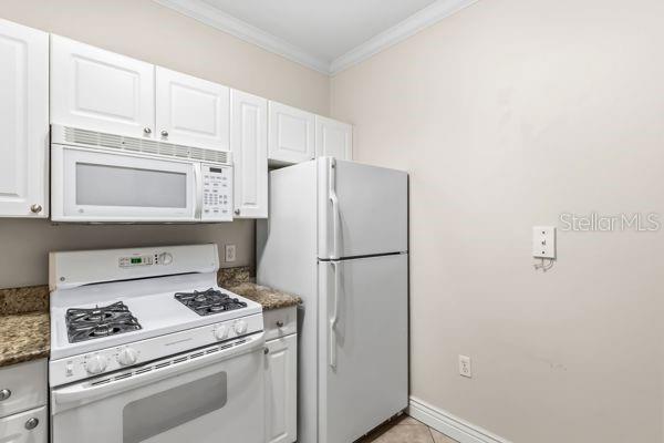 Image 7 of 40 For 2755 Via Capri  1225