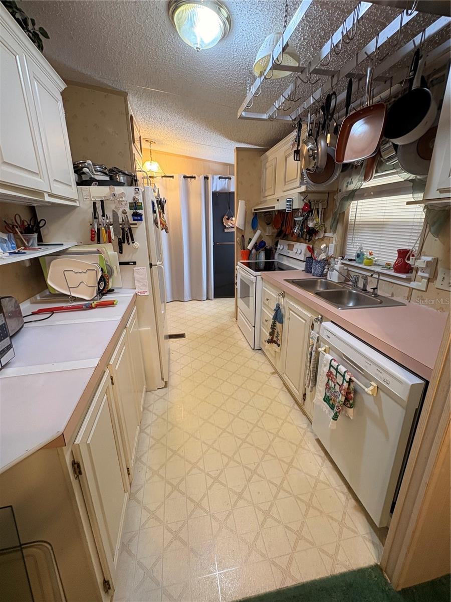 Image 10 of 35 For 34089 Alamanda Drive N