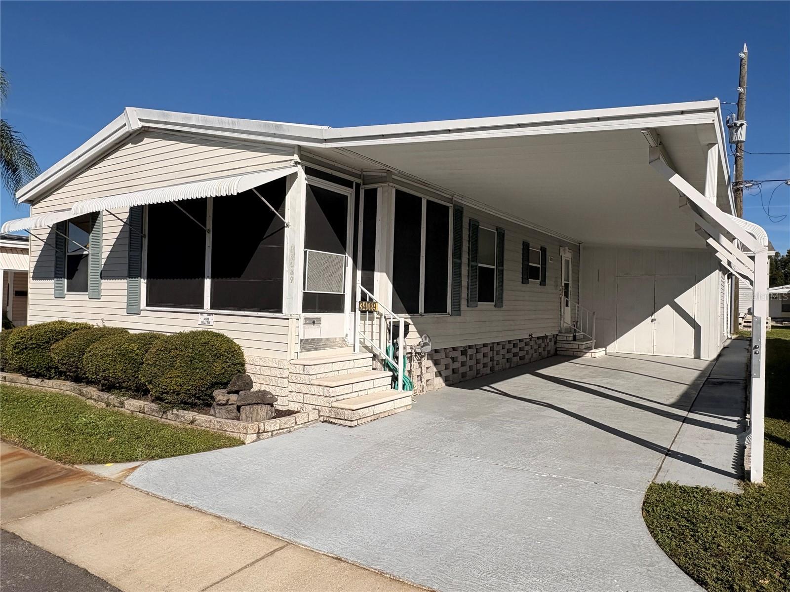 Image 2 of 35 For 34089 Alamanda Drive N