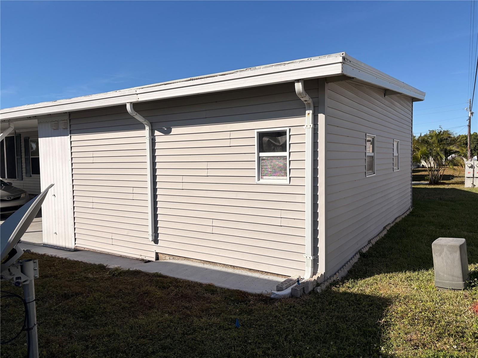 Image 21 of 35 For 34089 Alamanda Drive N