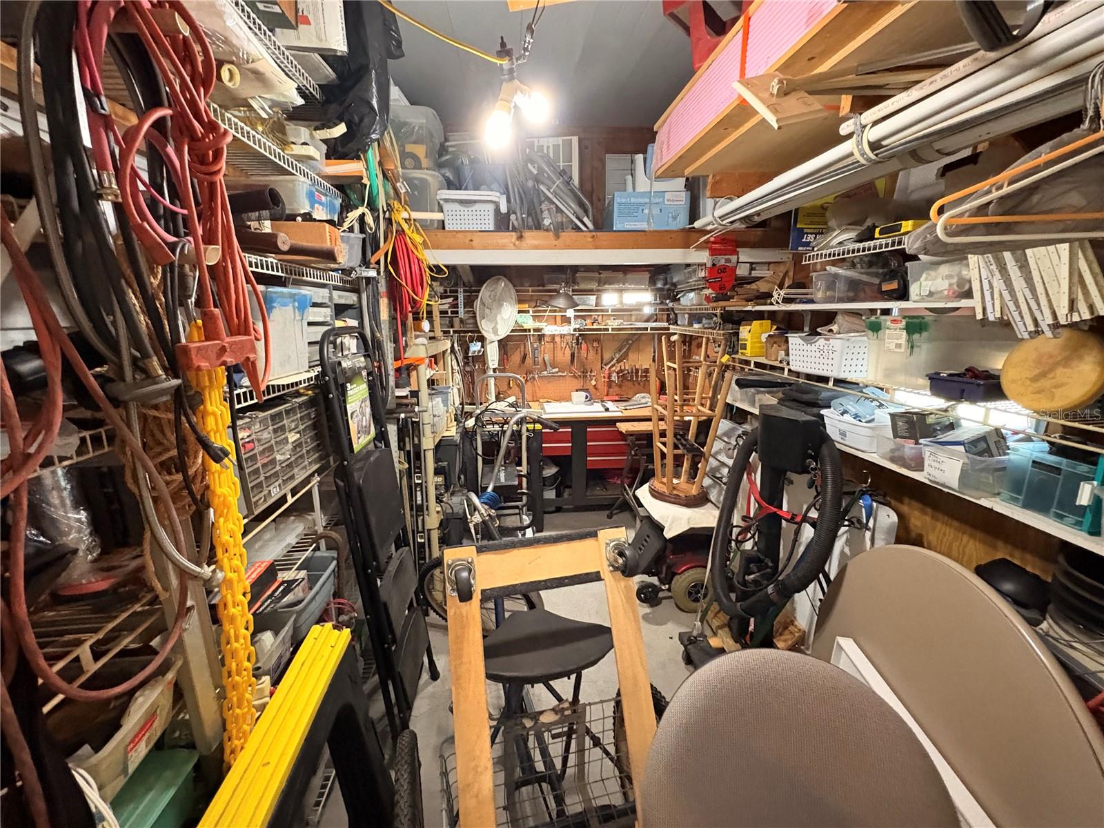 Image 23 of 35 For 34089 Alamanda Drive N