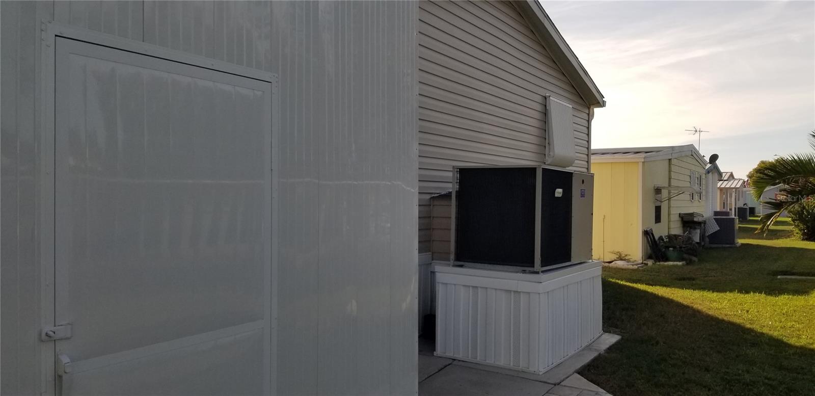 Image 5 of 38 For 3743 Lomi Lomi Drive