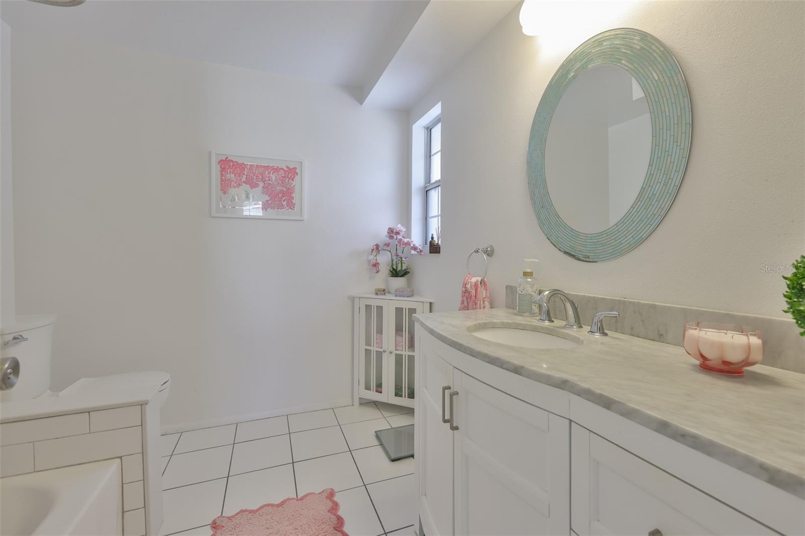 Listing photo id 16 for 6580 Channelside Terrace N