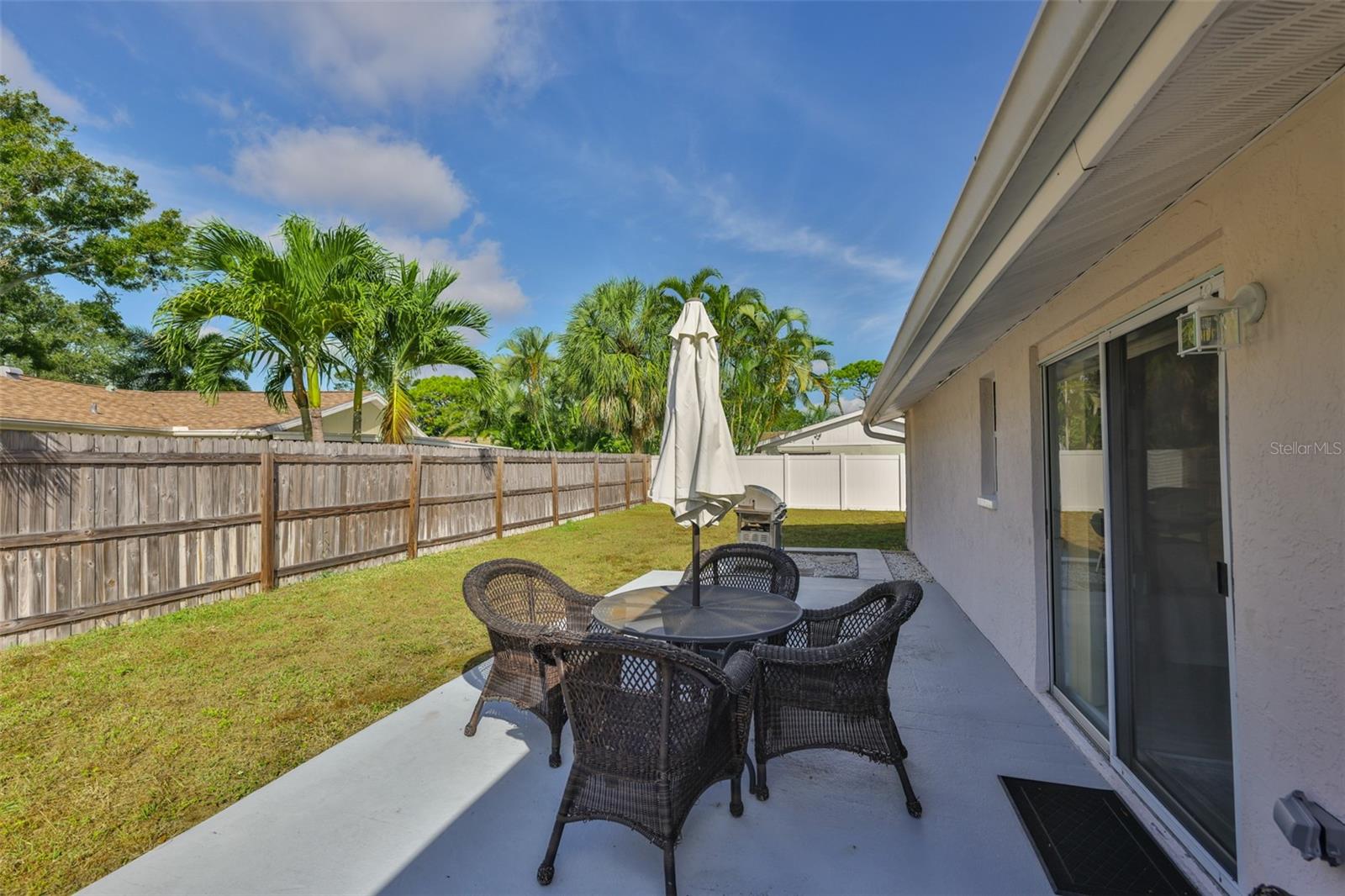 Listing photo id 27 for 6580 Channelside Terrace N