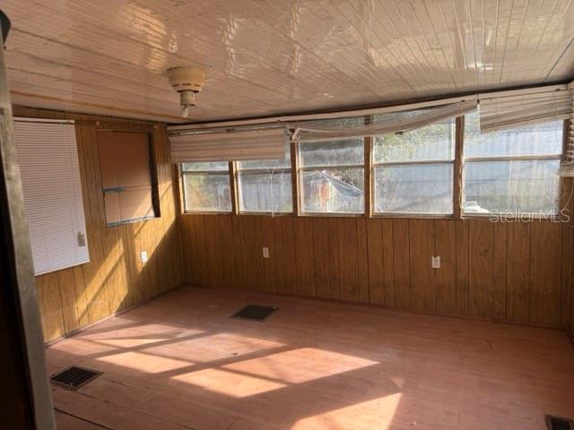 Image 12 of 35 For 4905 Merrin Road