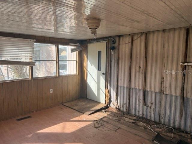 Image 13 of 35 For 4905 Merrin Road