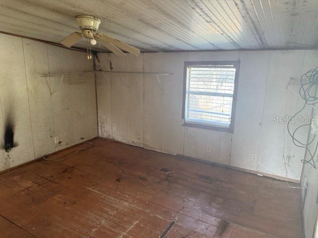 Image 16 of 35 For 4905 Merrin Road