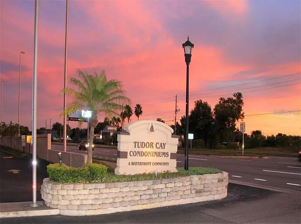 Details for 9109 Hillsborough Avenue J207, TAMPA, FL 33615