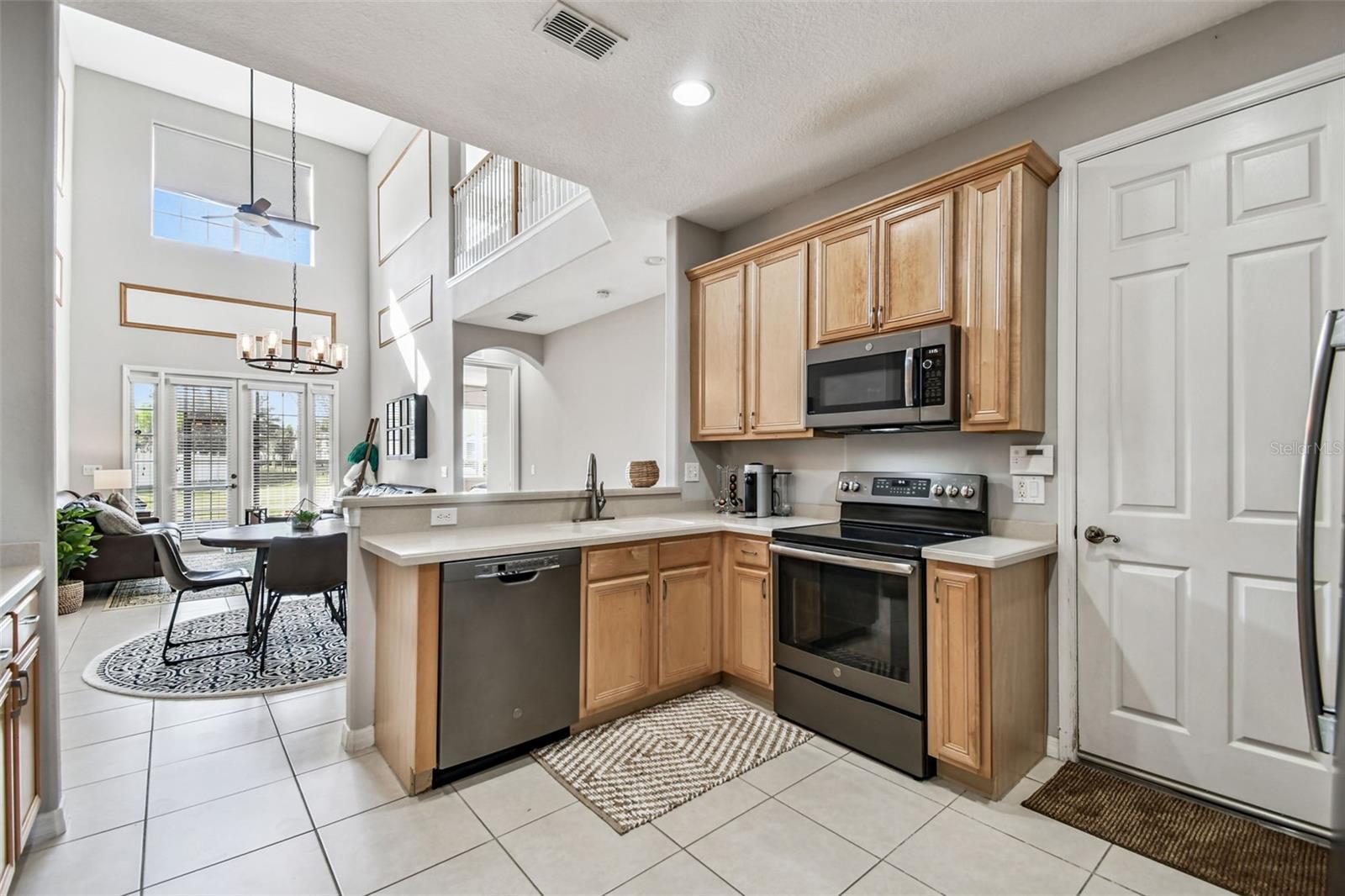 Image 13 of 82 For 15834 Woodland Spring Court