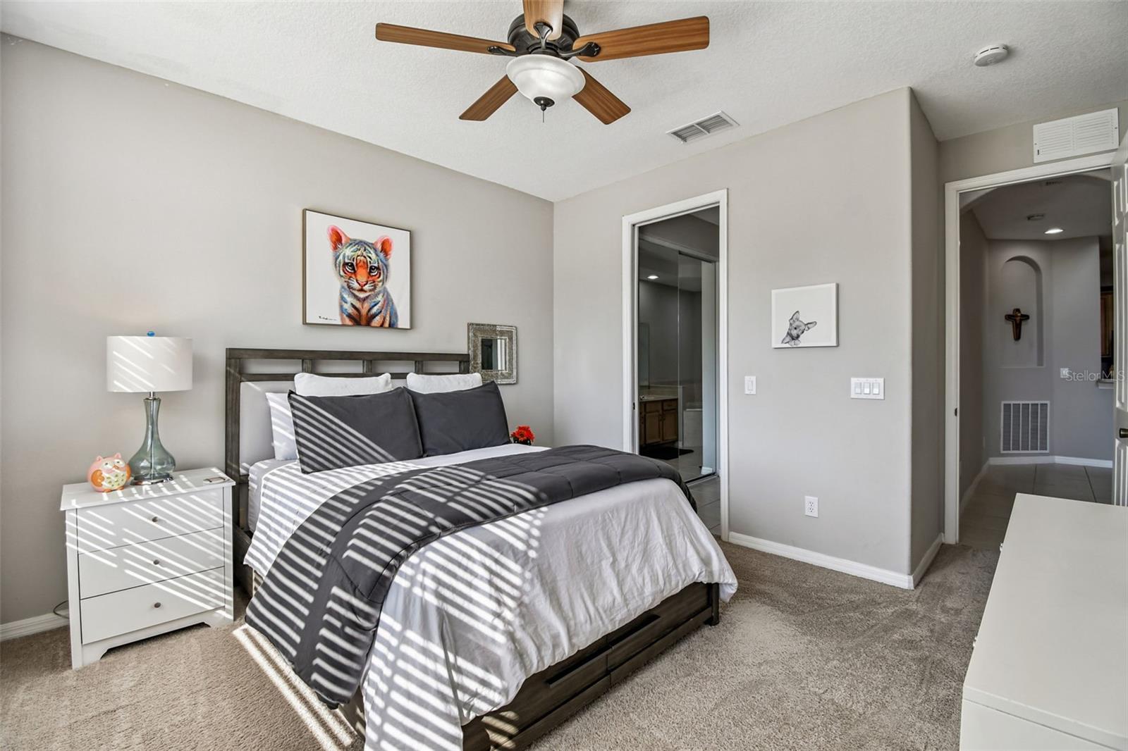 Image 29 of 82 For 15834 Woodland Spring Court