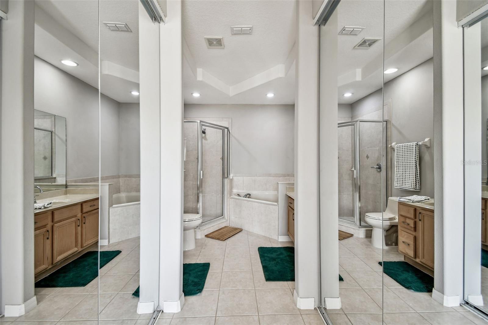 Image 32 of 82 For 15834 Woodland Spring Court