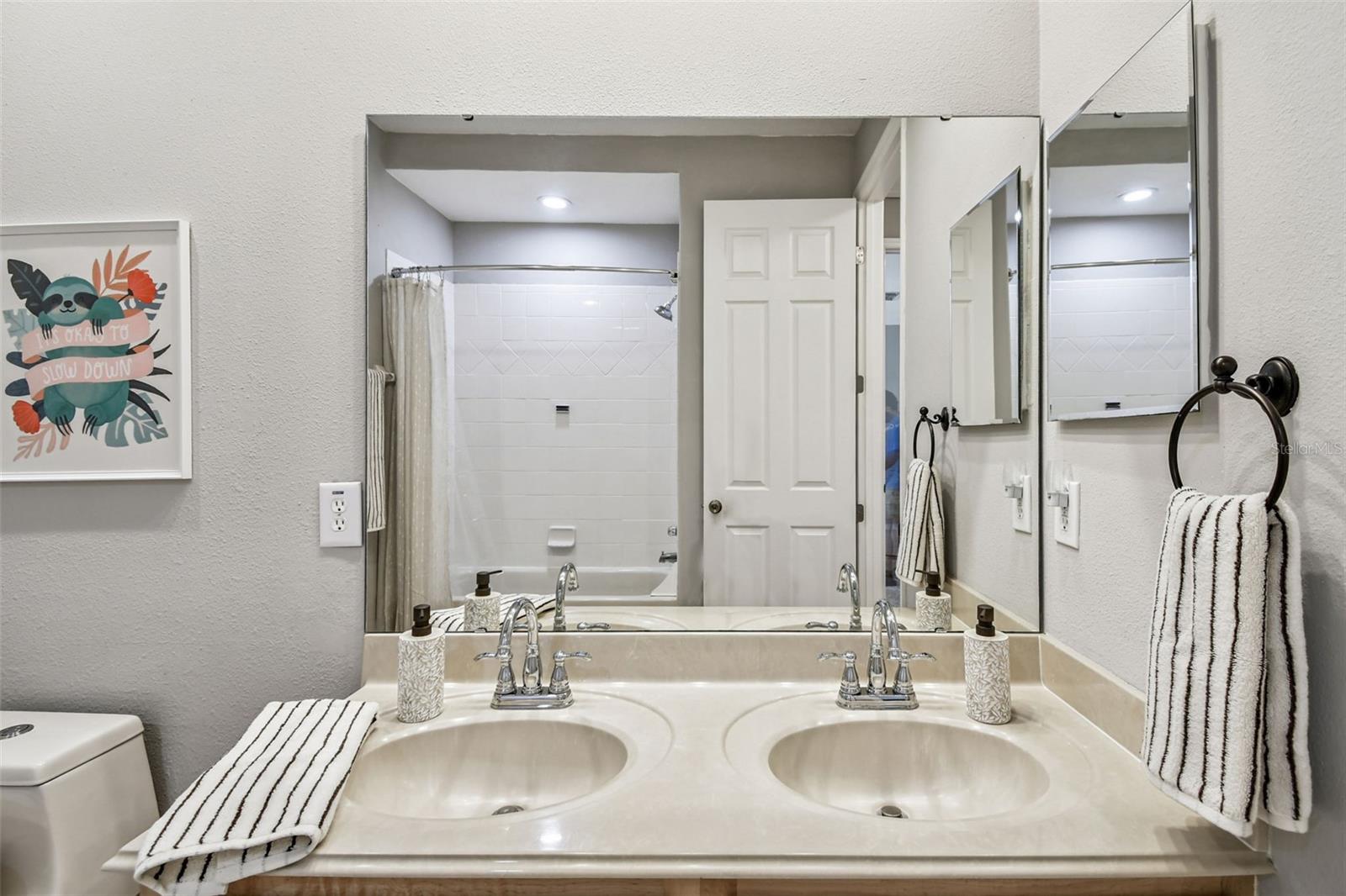 Image 50 of 82 For 15834 Woodland Spring Court