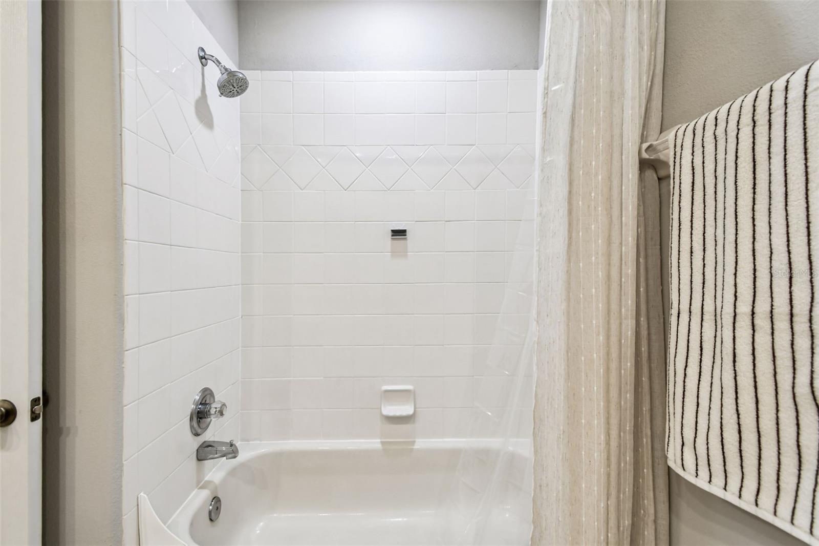 Image 51 of 82 For 15834 Woodland Spring Court