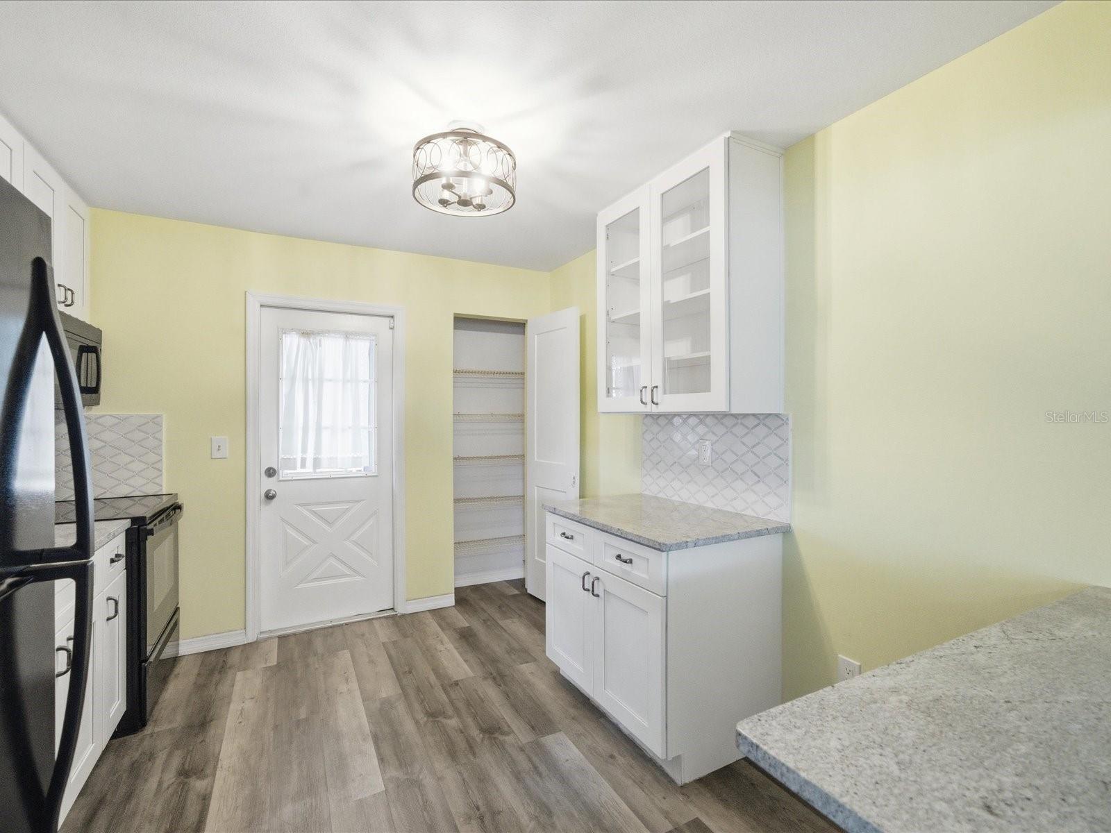 Image 11 of 24 For 5689 67th Avenue N 5689