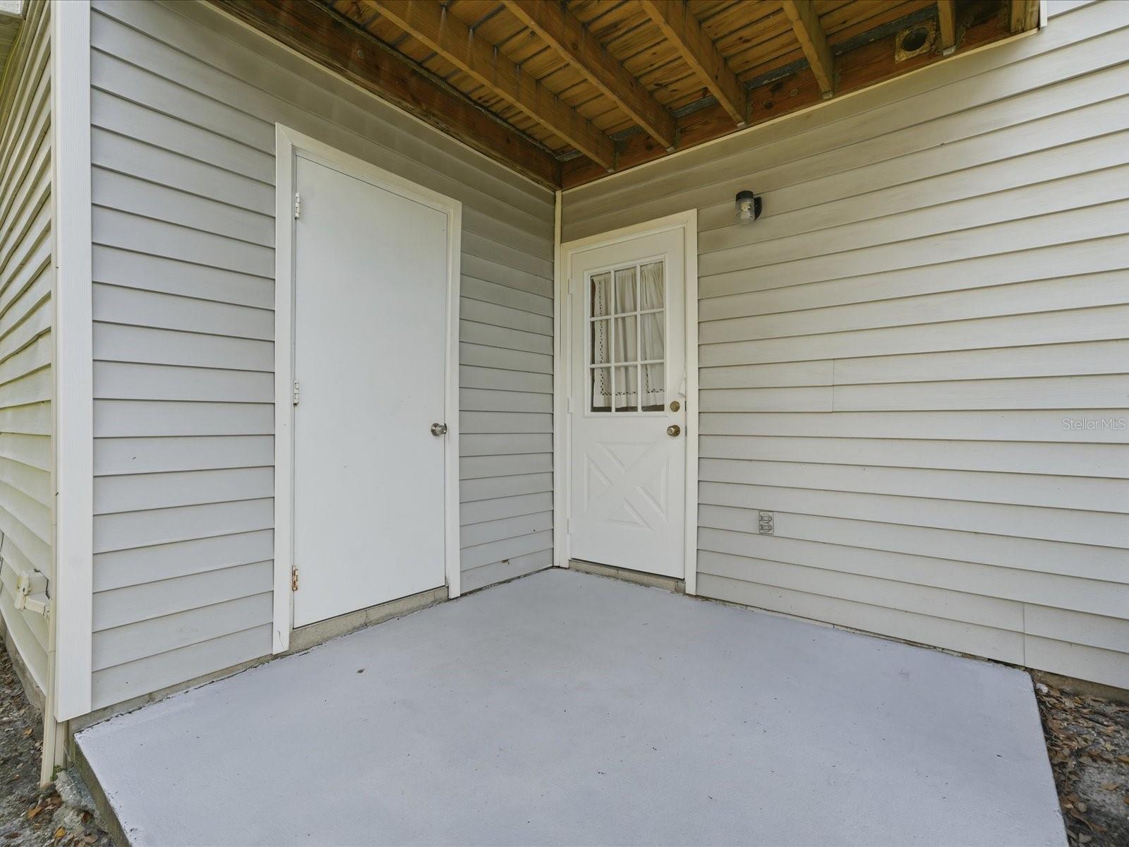 Image 21 of 24 For 5689 67th Avenue N 5689