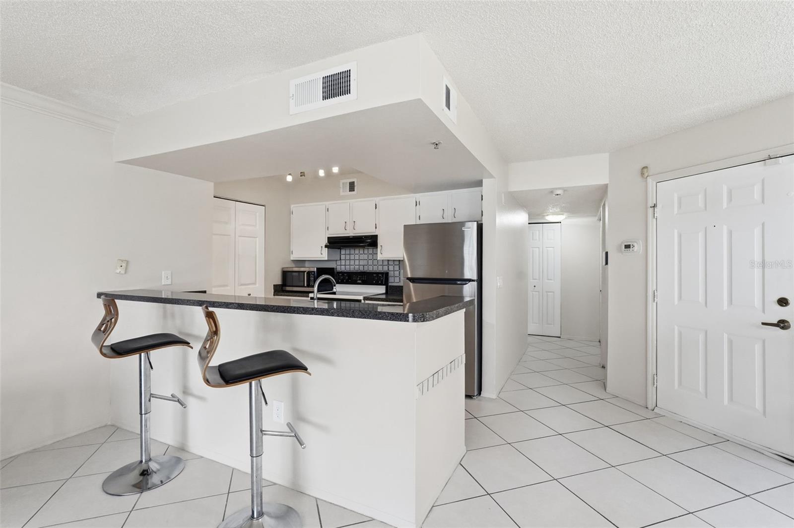 Image 11 of 31 For 2400 Feather Sound Drive 511