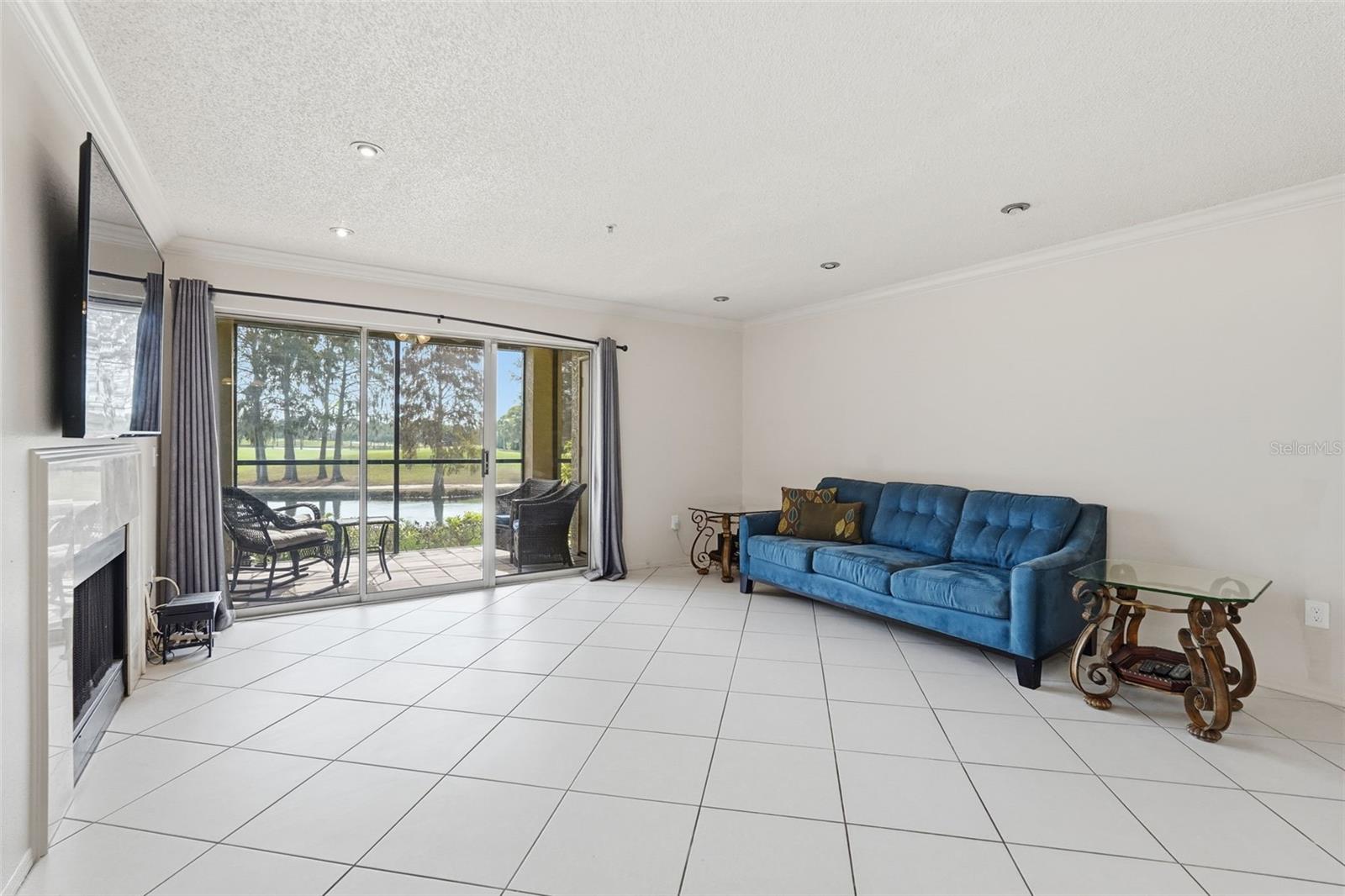 Image 13 of 31 For 2400 Feather Sound Drive 511