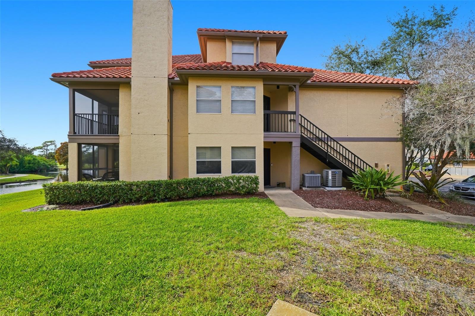 Image 26 of 31 For 2400 Feather Sound Drive 511