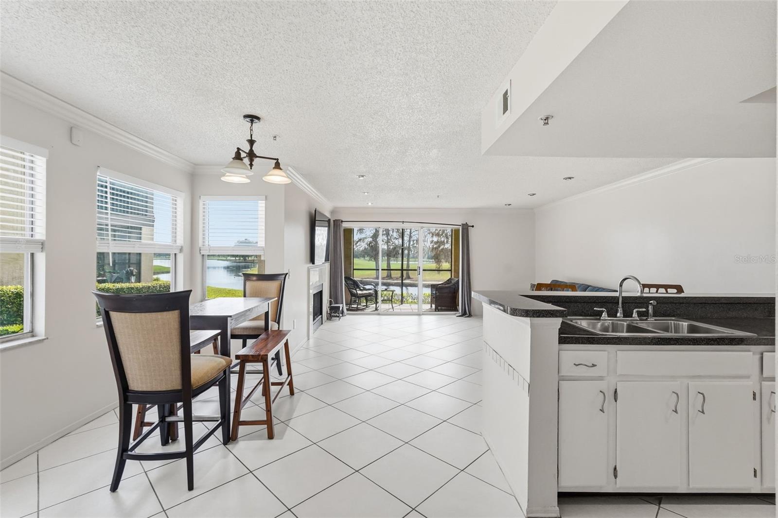 Image 5 of 31 For 2400 Feather Sound Drive 511