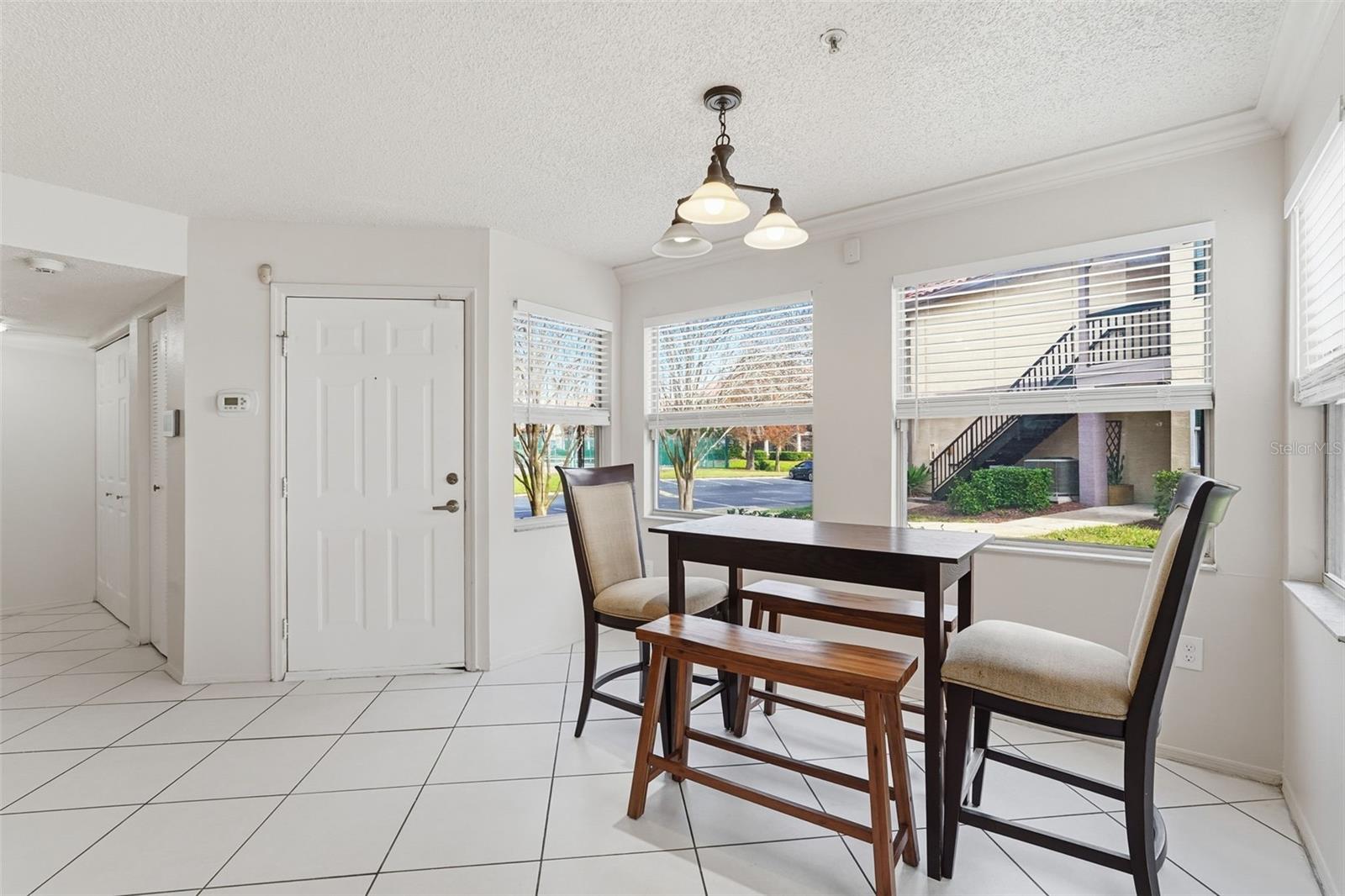 Image 6 of 31 For 2400 Feather Sound Drive 511