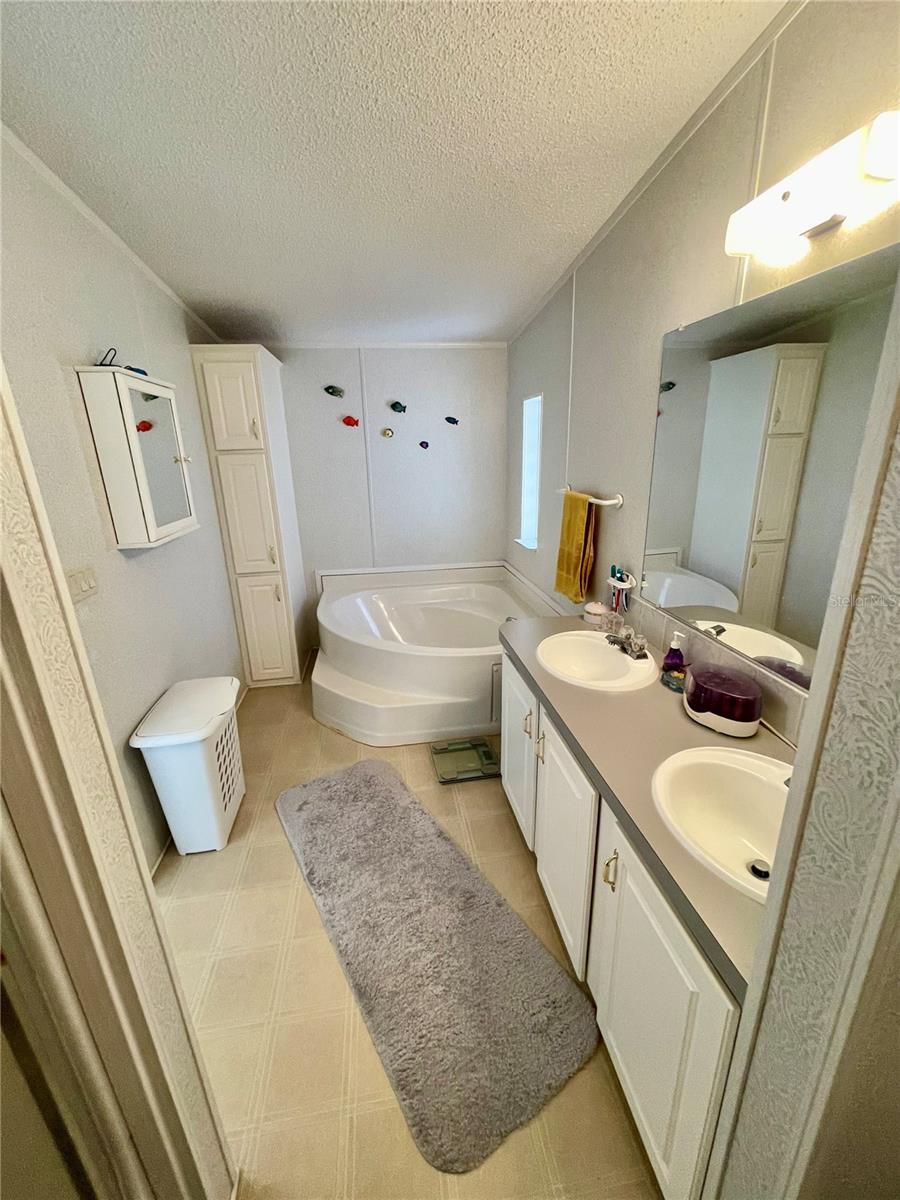 Image 22 of 34 For 3786 Cr 405n