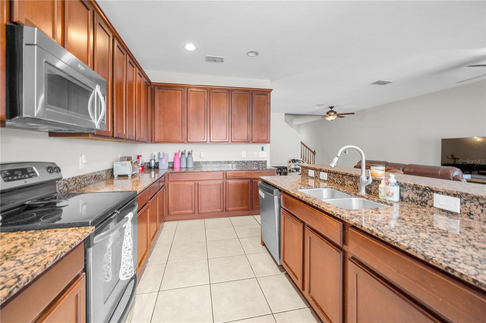 Image 10 of 39 For 1474 Hillview Lane