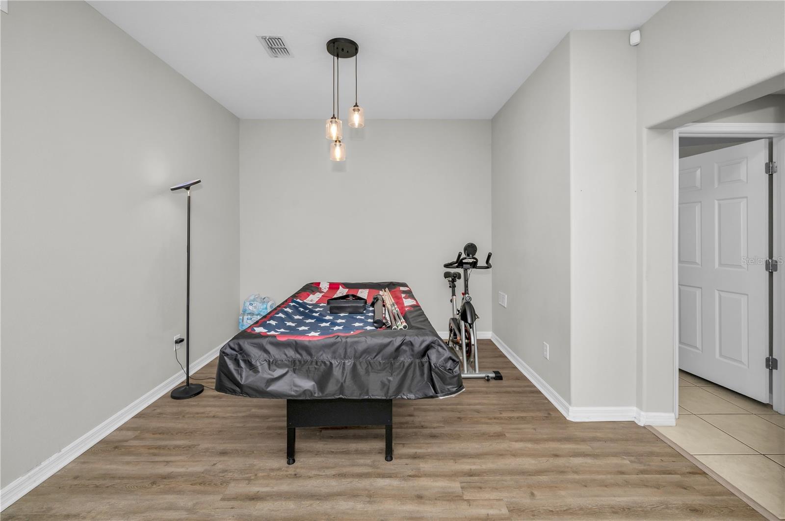 Image 16 of 39 For 1474 Hillview Lane