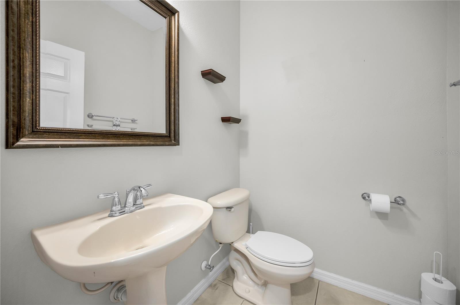 Image 17 of 39 For 1474 Hillview Lane