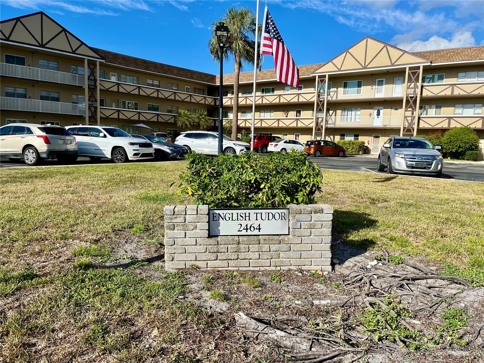 Image 2 of 38 For 2464 Australia Way E 66