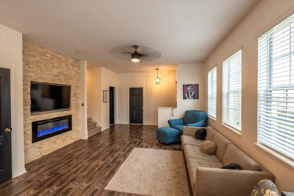 Image 16 of 49 For 9117 Moonlit Meadows Loop