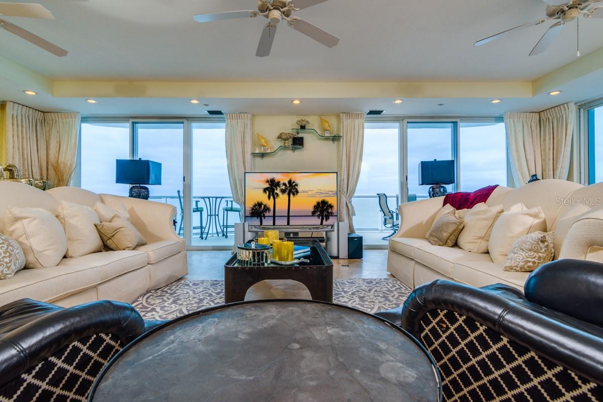 Image 29 of 63 For 1350 Gulf Boulevard 901