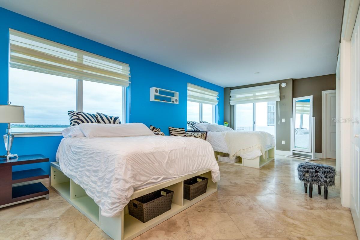 Image 40 of 63 For 1350 Gulf Boulevard 901