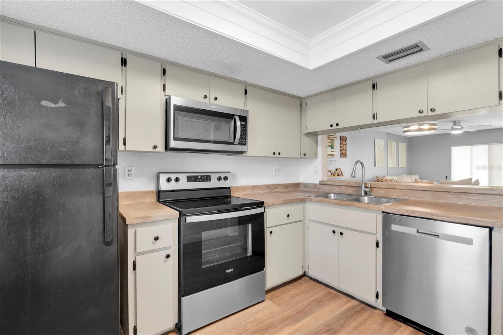 Image 11 of 27 For 129 Cypress Court 129