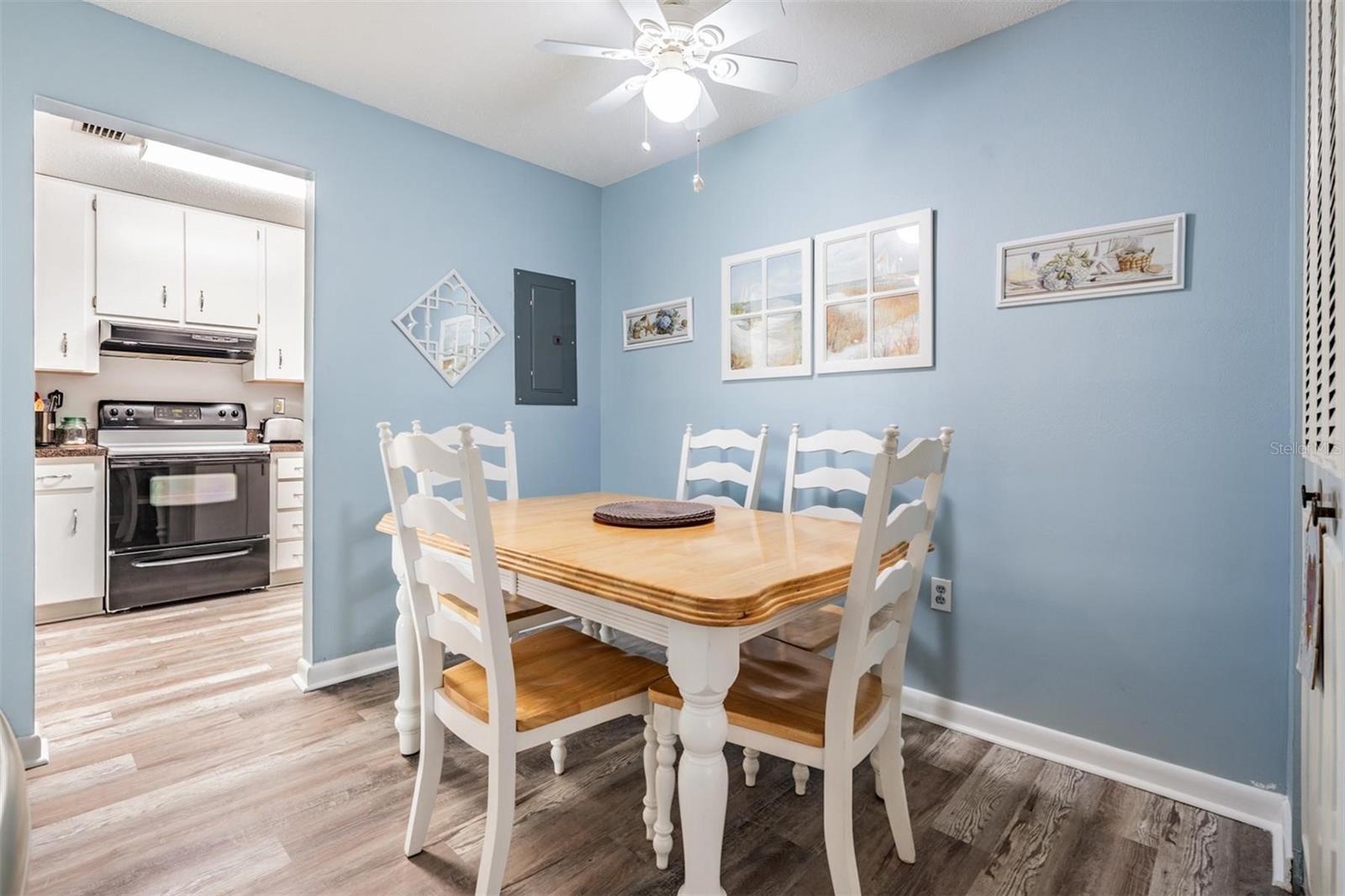 Image 5 of 31 For 2700 Bayshore Boulevard 4104