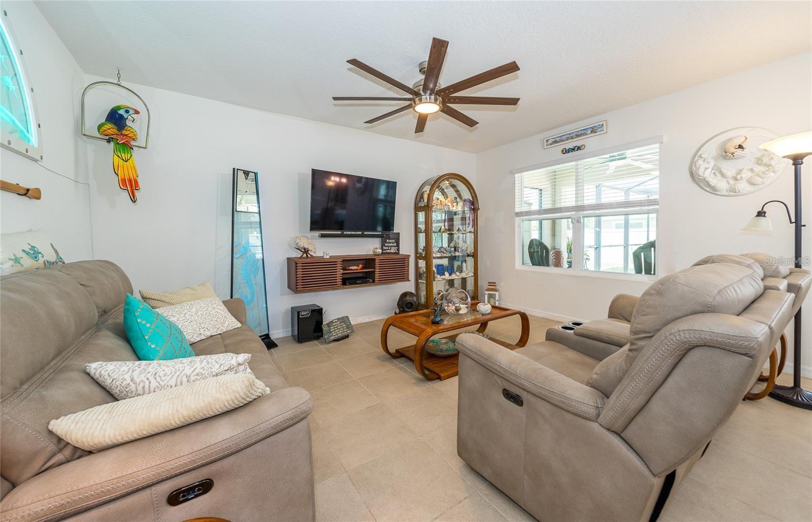 Image 15 of 60 For 1523 Glen Grove Loop