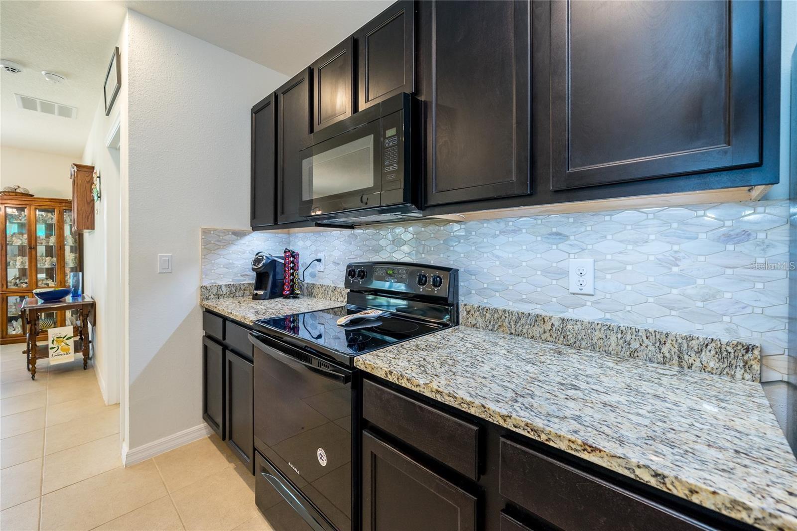 Image 18 of 60 For 1523 Glen Grove Loop