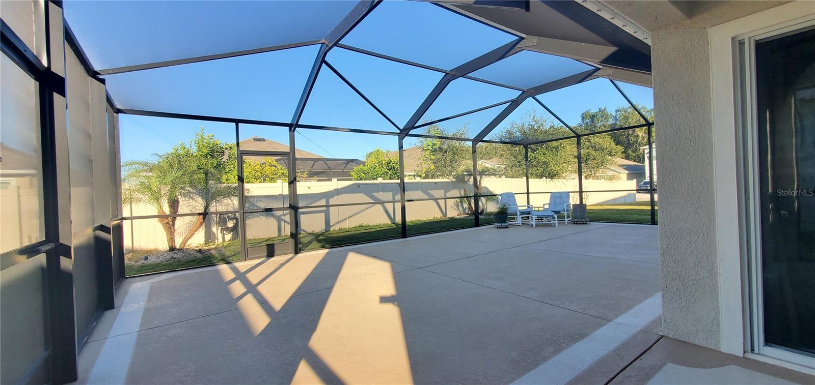 Image 33 of 60 For 1523 Glen Grove Loop