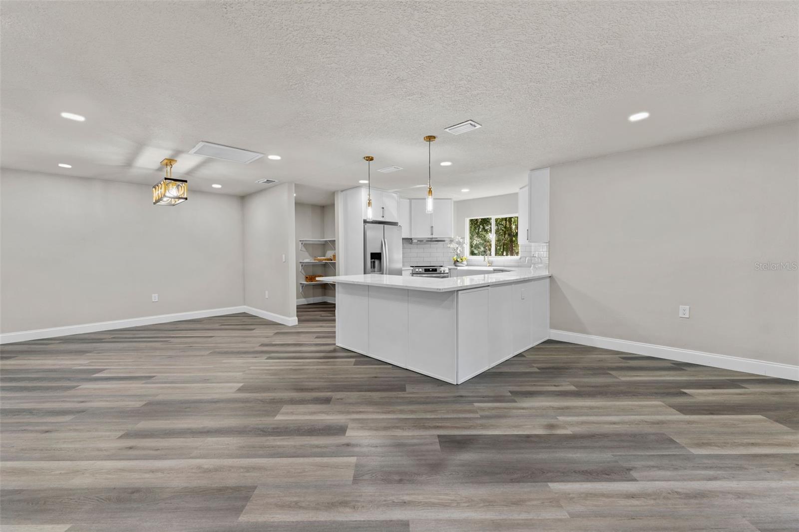 Image 12 of 44 For 27944 Green Willow Run