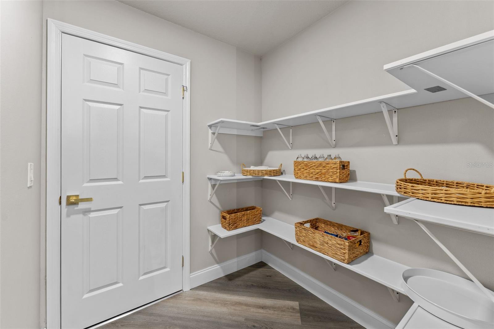 Image 16 of 44 For 27944 Green Willow Run