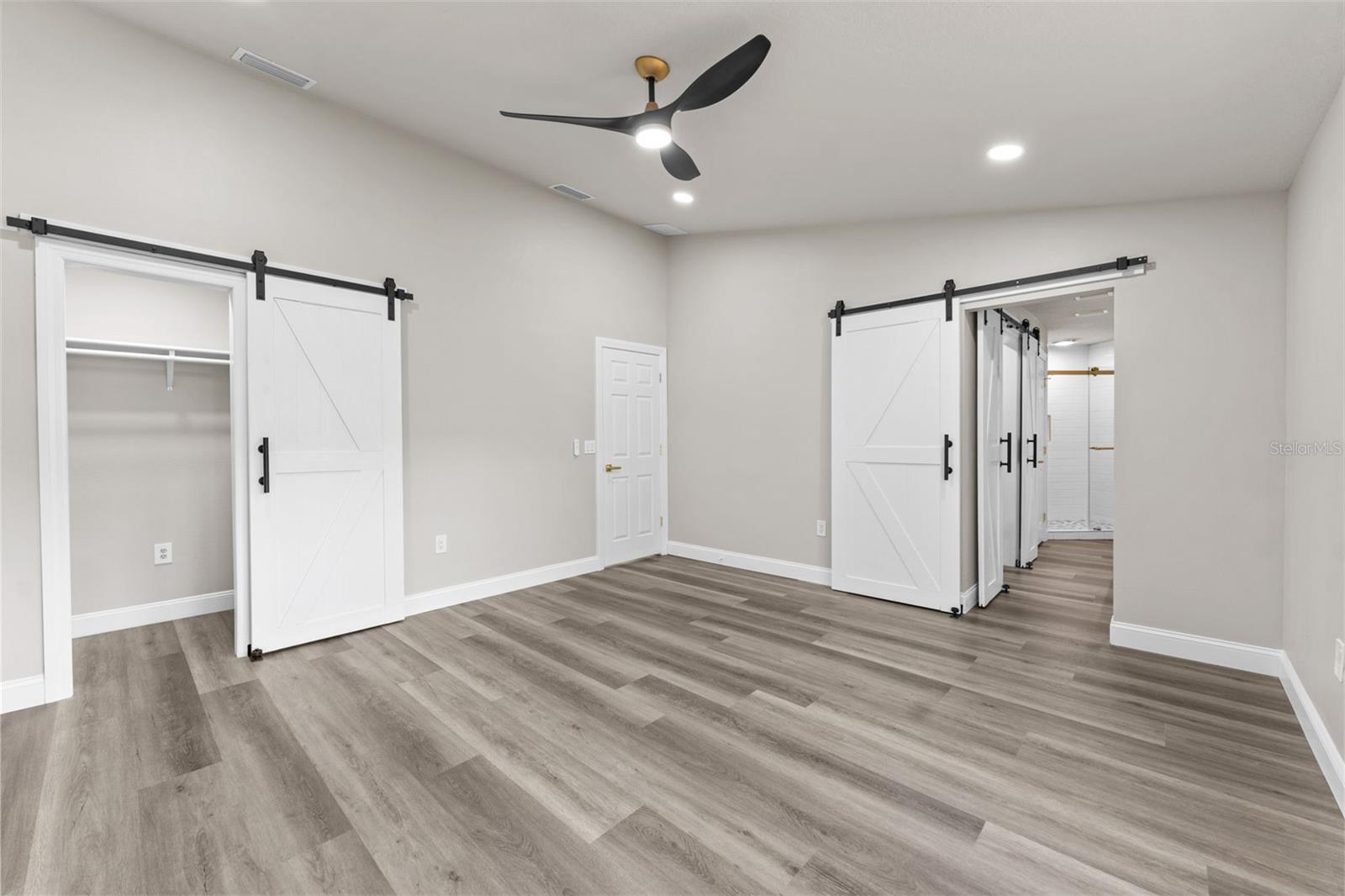 Image 19 of 44 For 27944 Green Willow Run