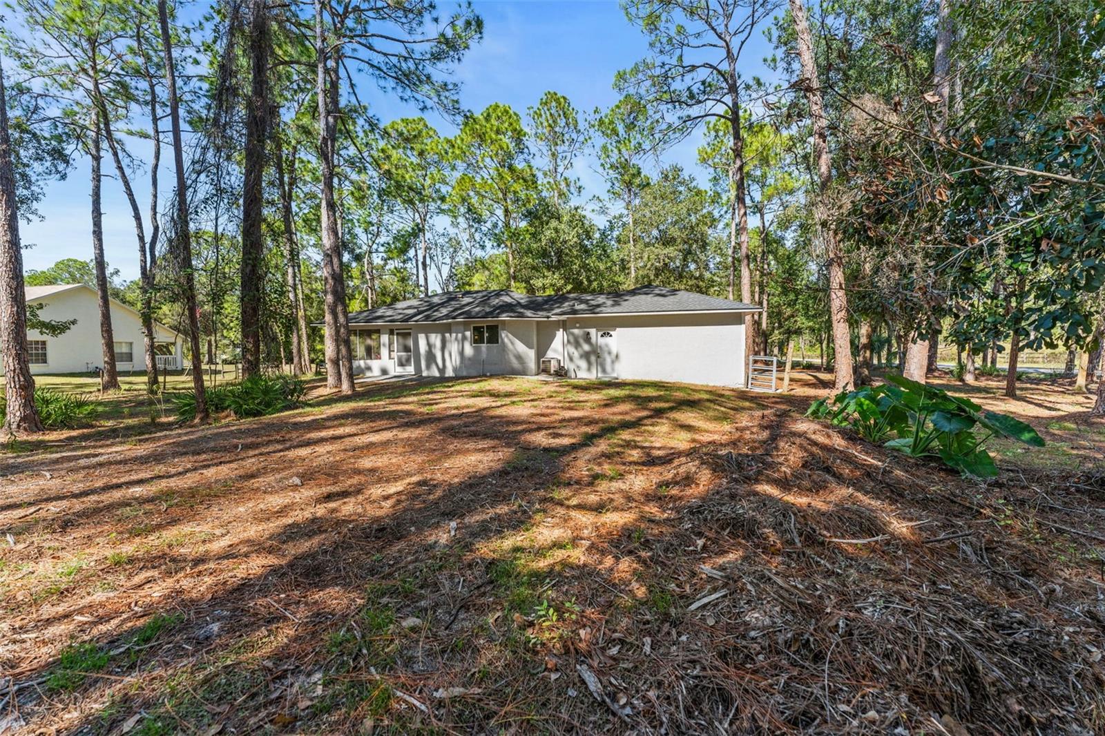 Image 37 of 44 For 27944 Green Willow Run