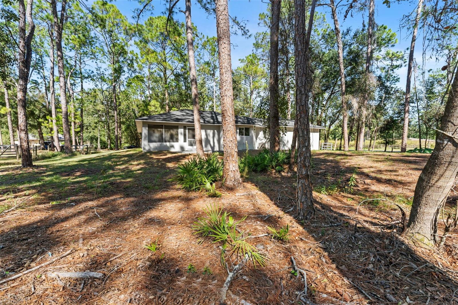 Image 38 of 44 For 27944 Green Willow Run